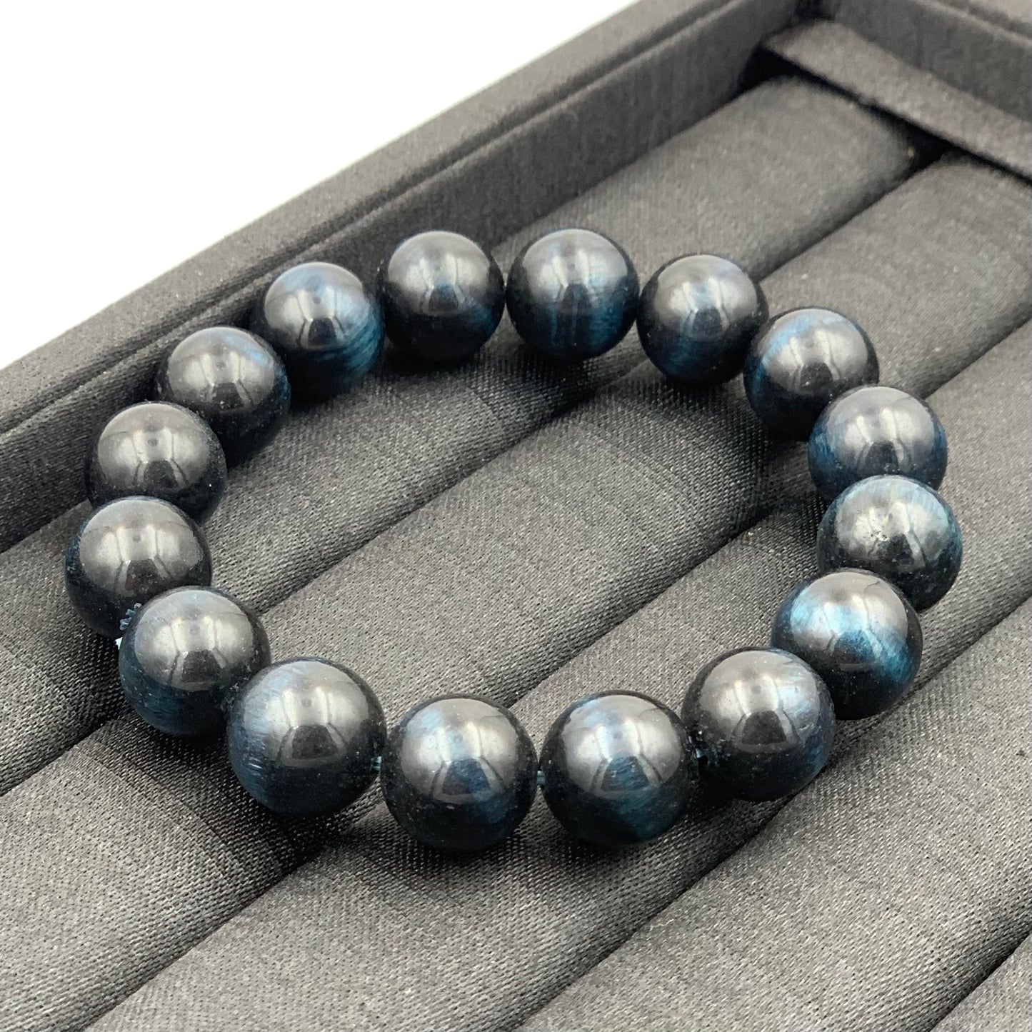 Vòng Tay Thạch Anh Mắt Hổ 12 mm
