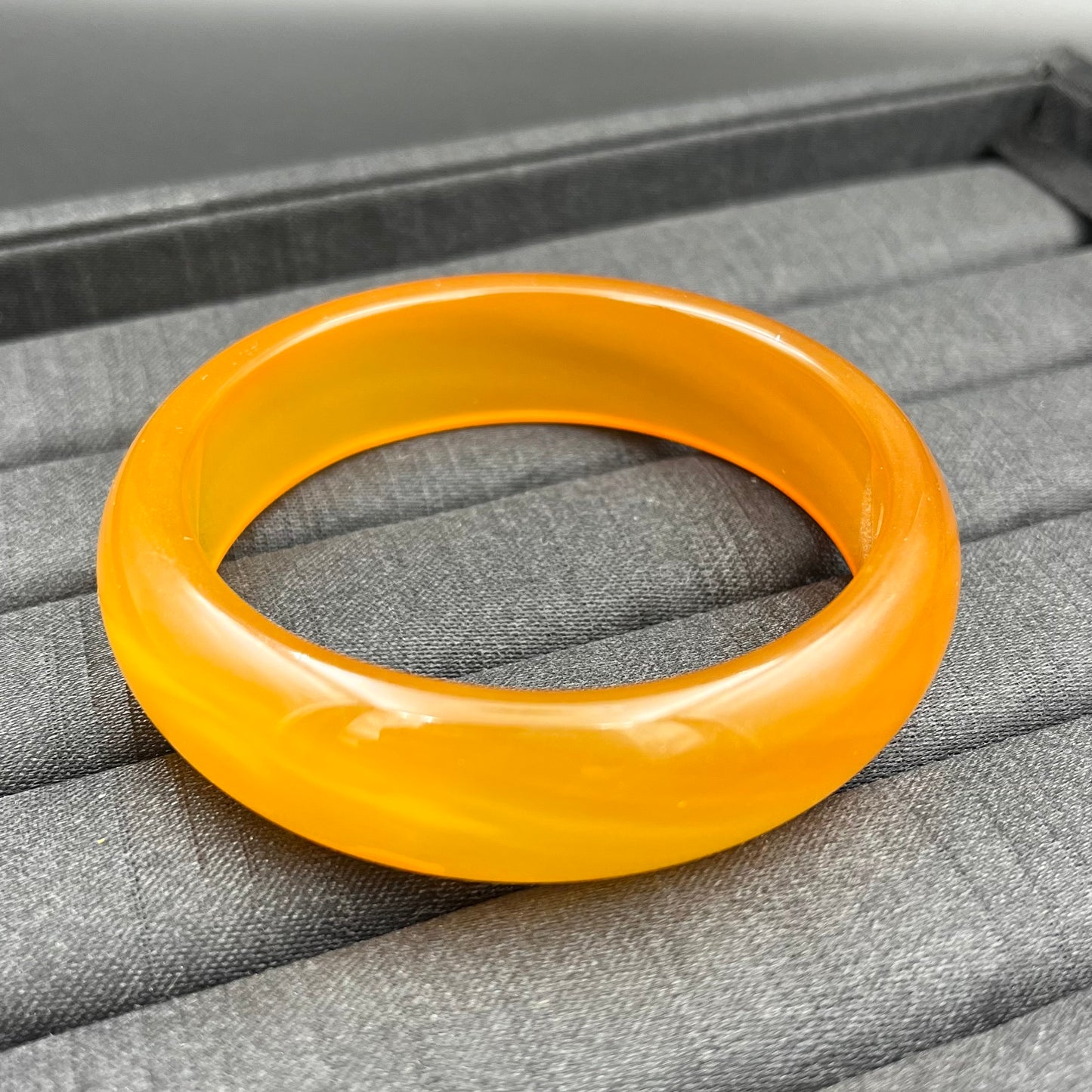 Vòng Tay Mã Não Vàng