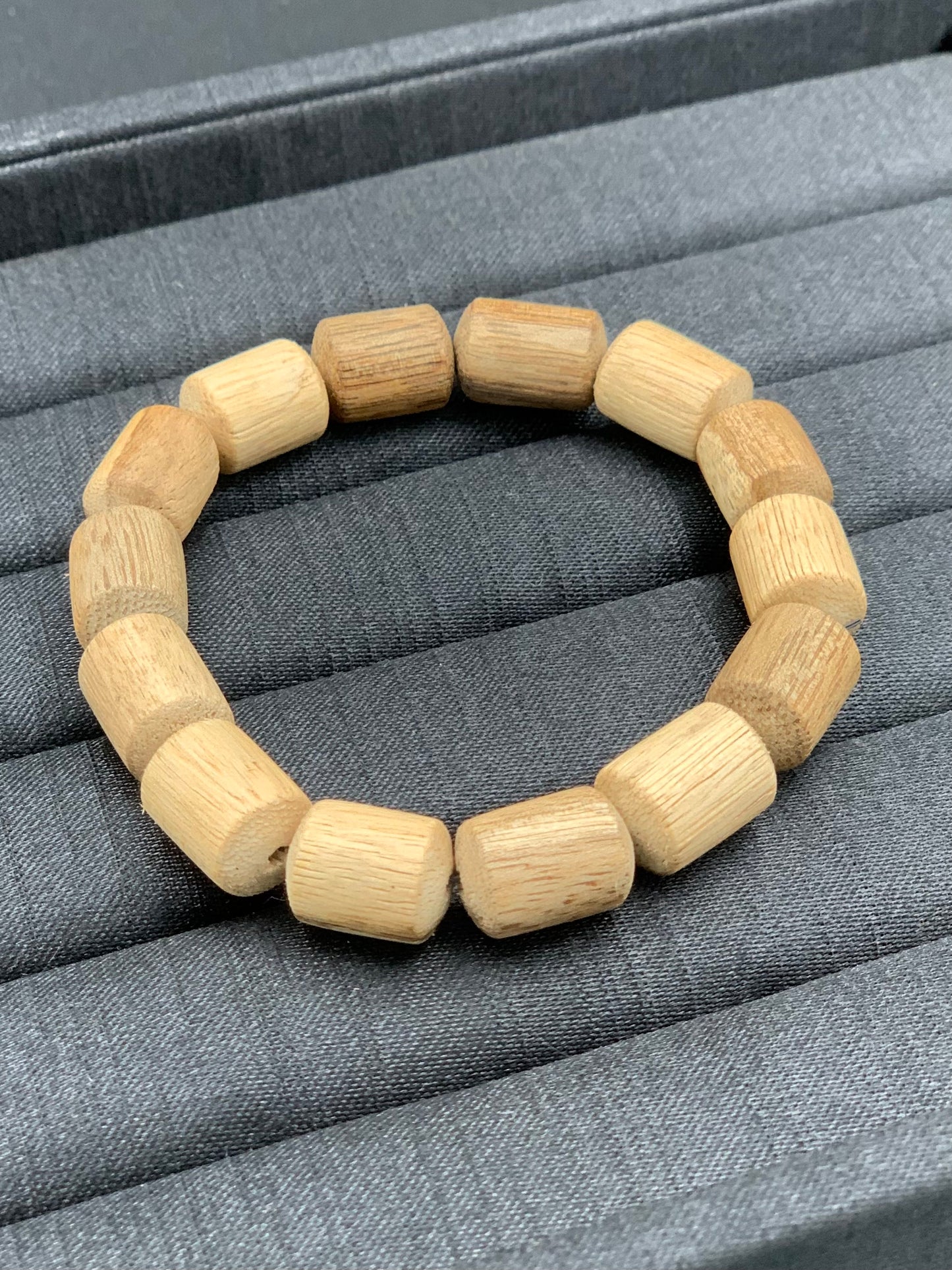 Vòng Tay Trầm Tóc Kiến Núi Quảng Nam Lu Thống