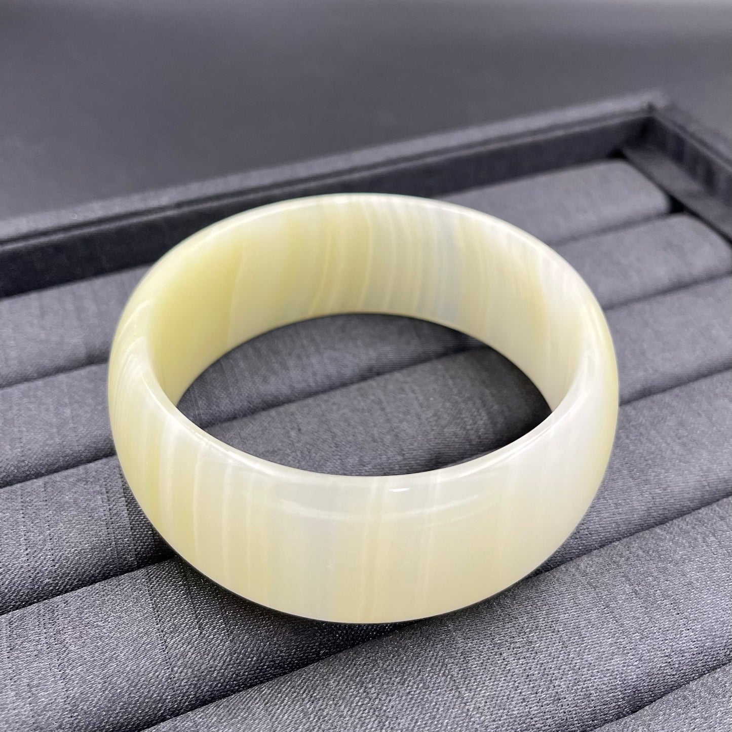 Vòng Tay Ngọc ONYX