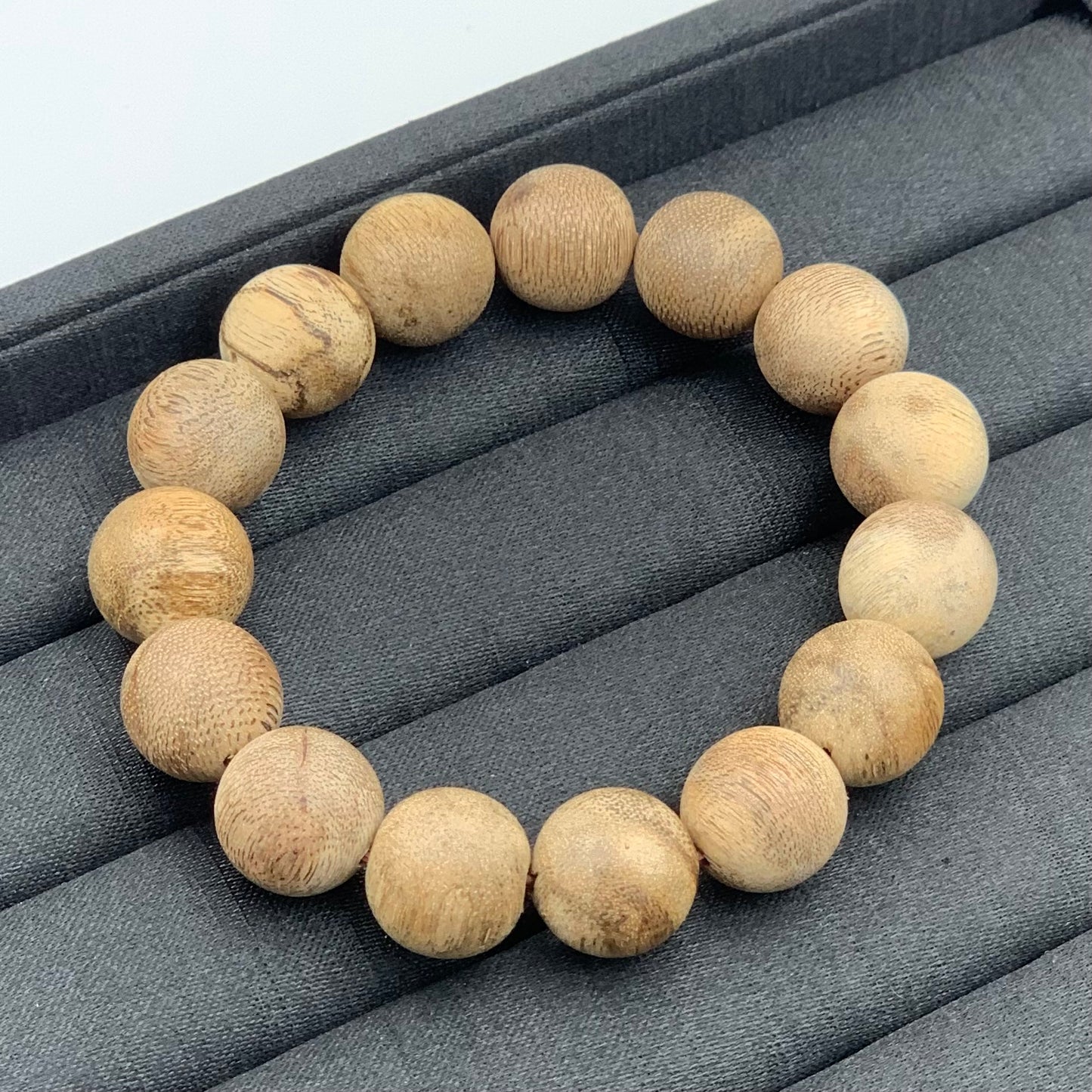 Vòng Tay Trầm Tóc Rừng Phú Quốc 14 mm
