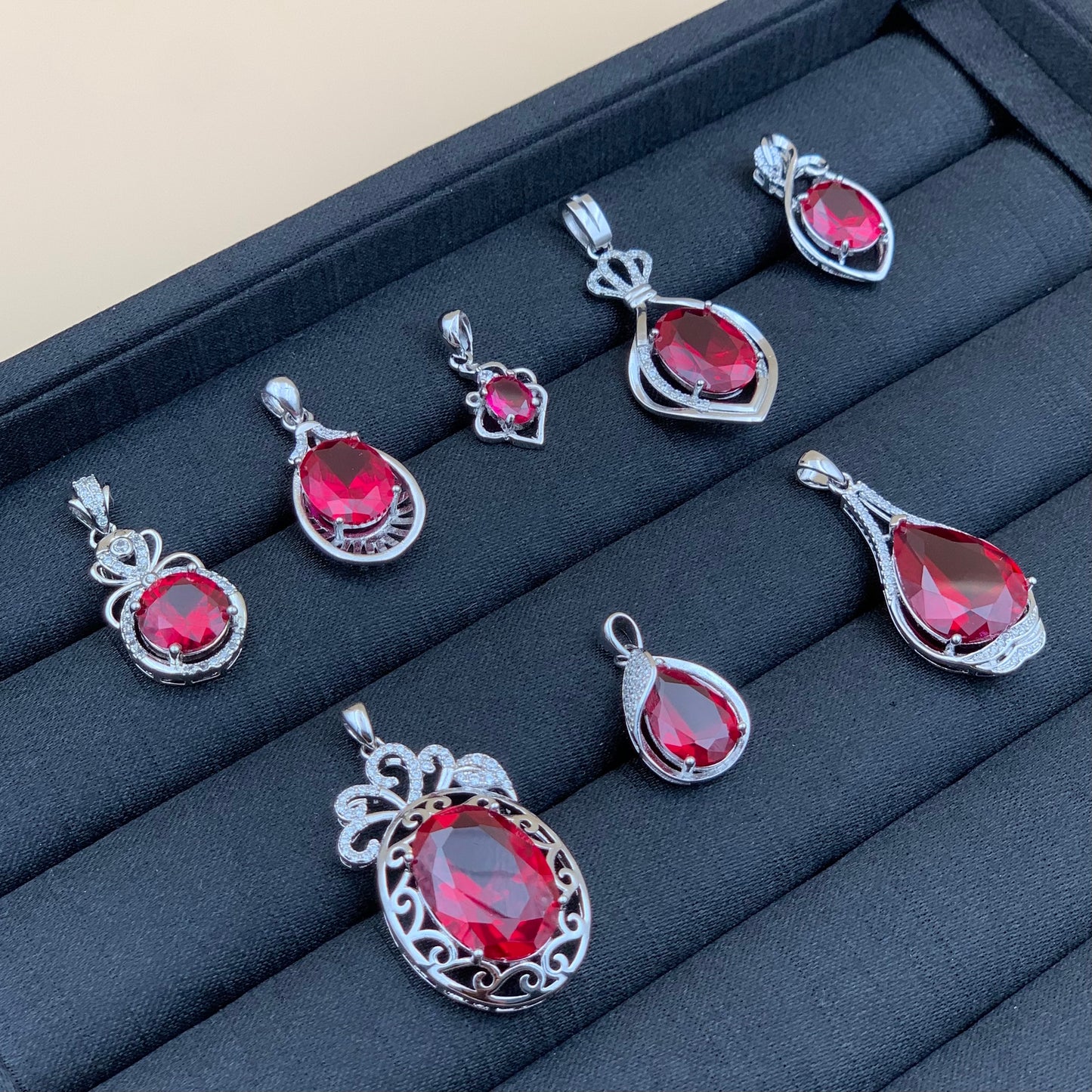 Mặt Dây Chuyền Ruby Mỹ
