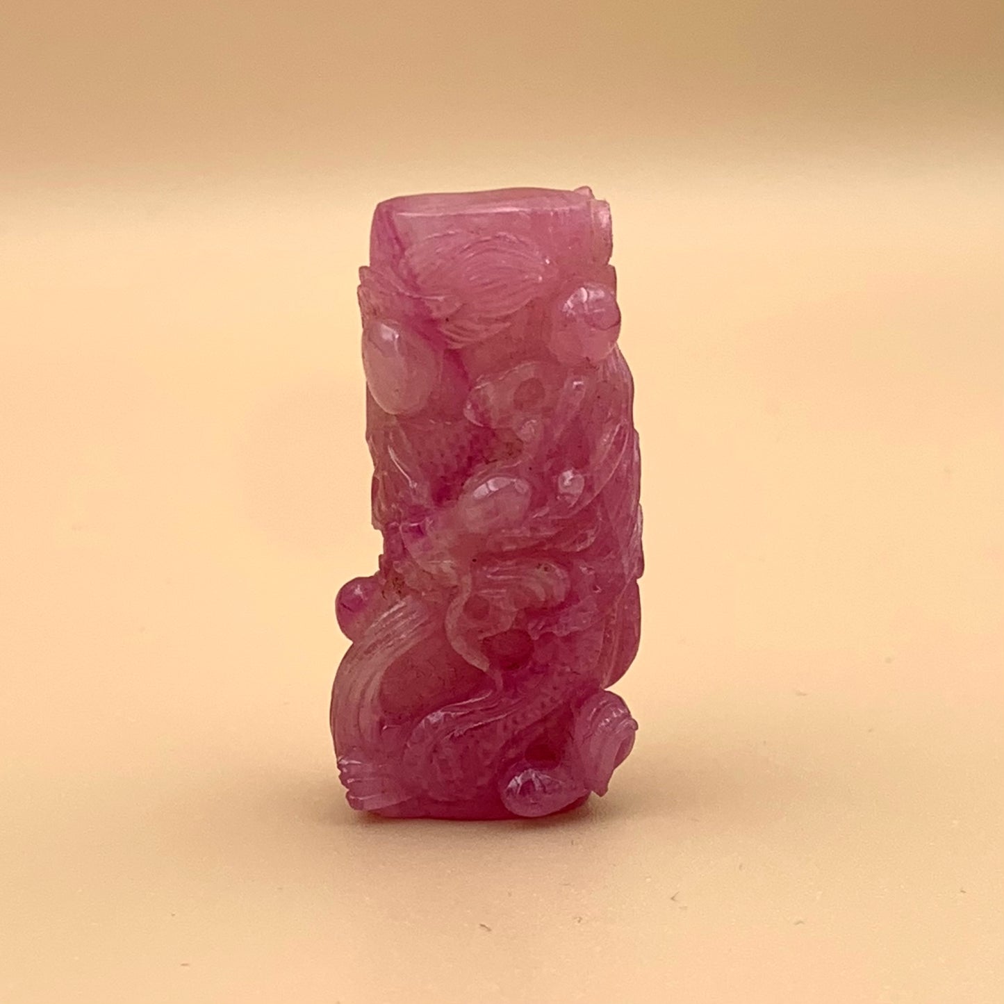Đá Ngọc Trụ Rồng Ruby